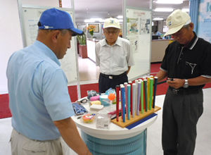 2012年度　自治会長さん工場見学の様子２