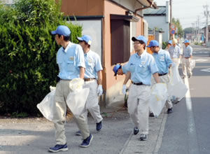 2012年度夏　美化活動の様子３