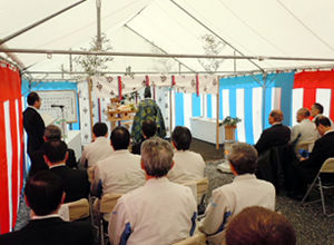 2012年度　開発棟・事務所棟新築工事の地鎮祭執行の様子２