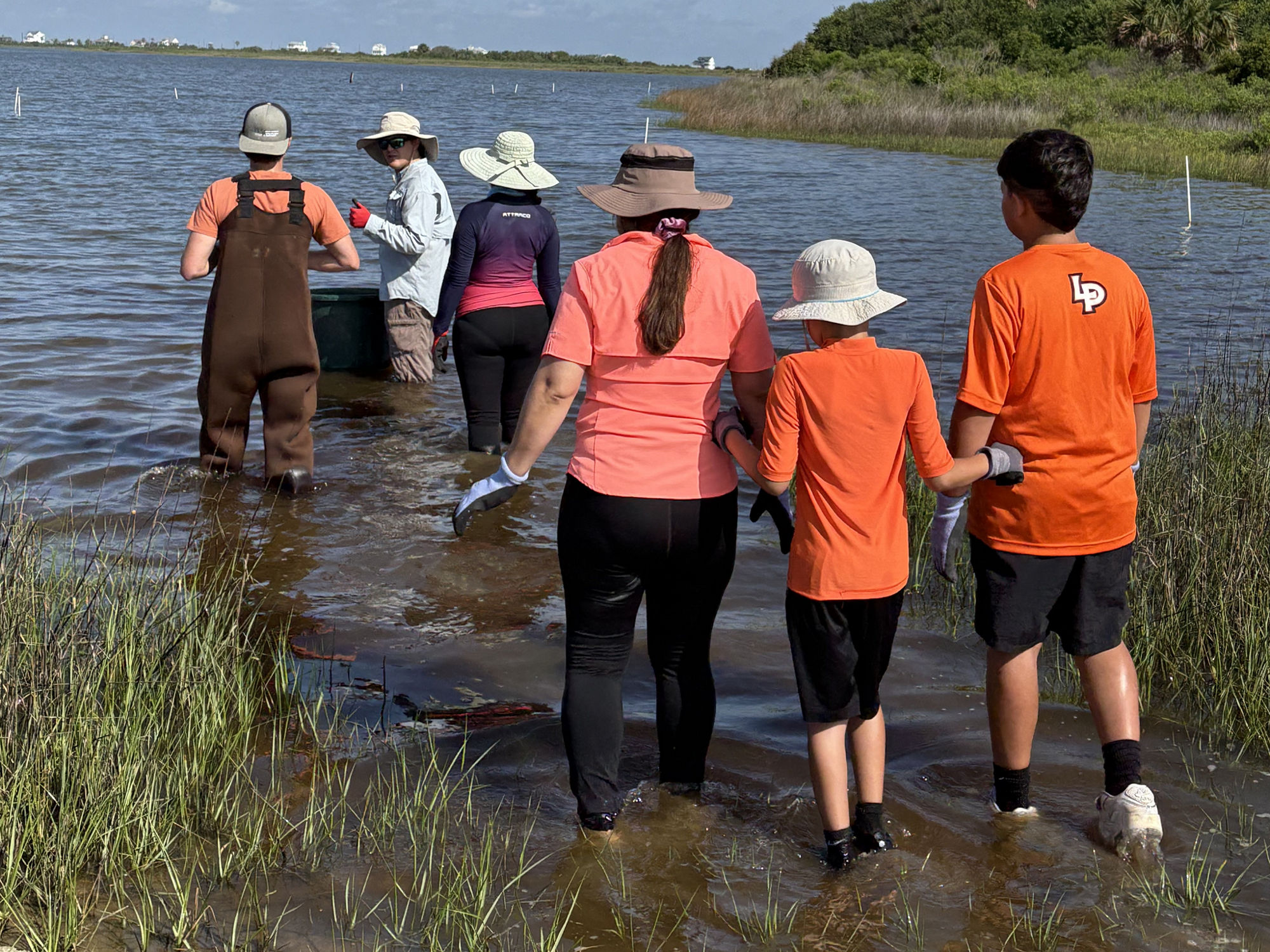Oyster Reef Monitoring with Galveston Bay Foundation Kuraray America 7 - 1