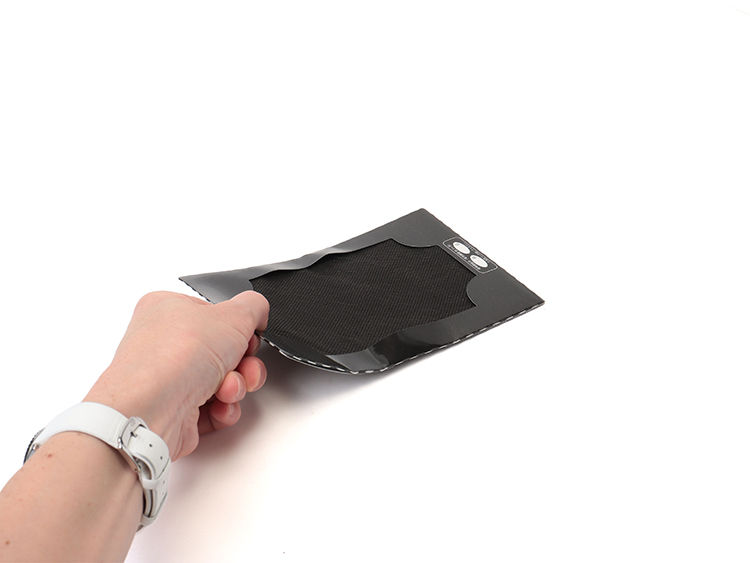Dust‑mite trap sheet; Thin, lightweight and smart shape