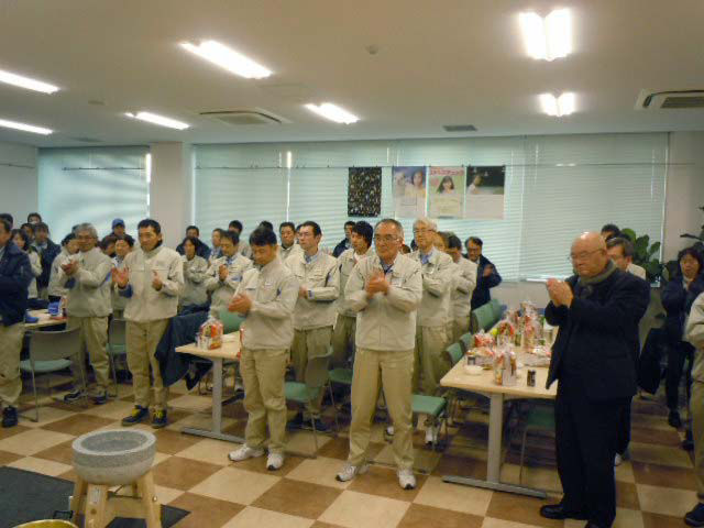 2016年度　年末餅つき大会の様子１