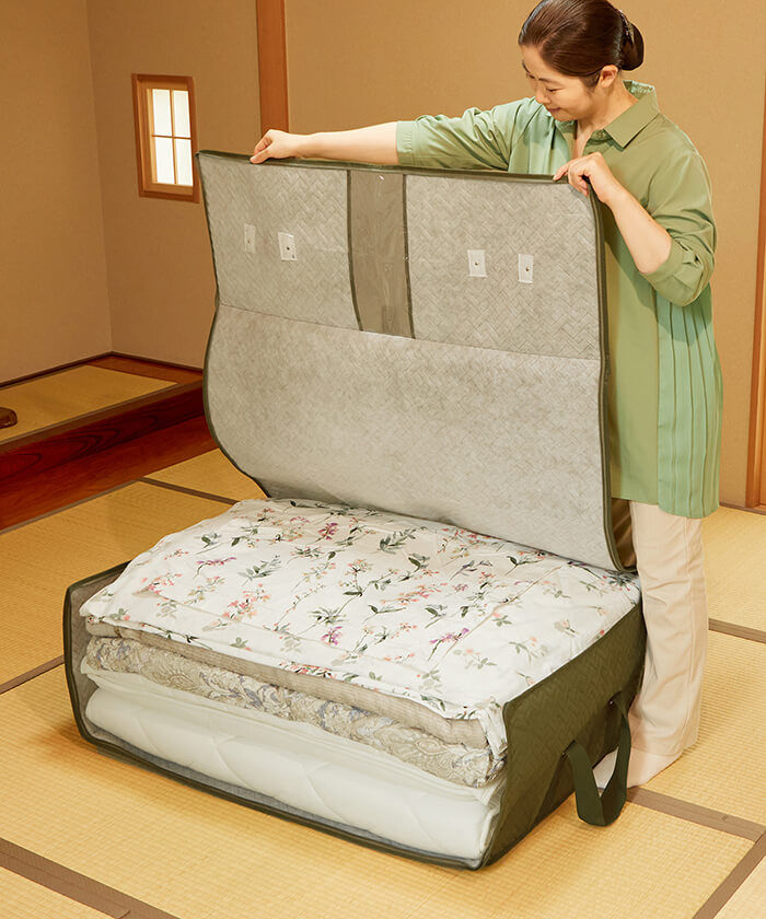 出し入れのしやすさを追求しました。フルオープンで大きく開く