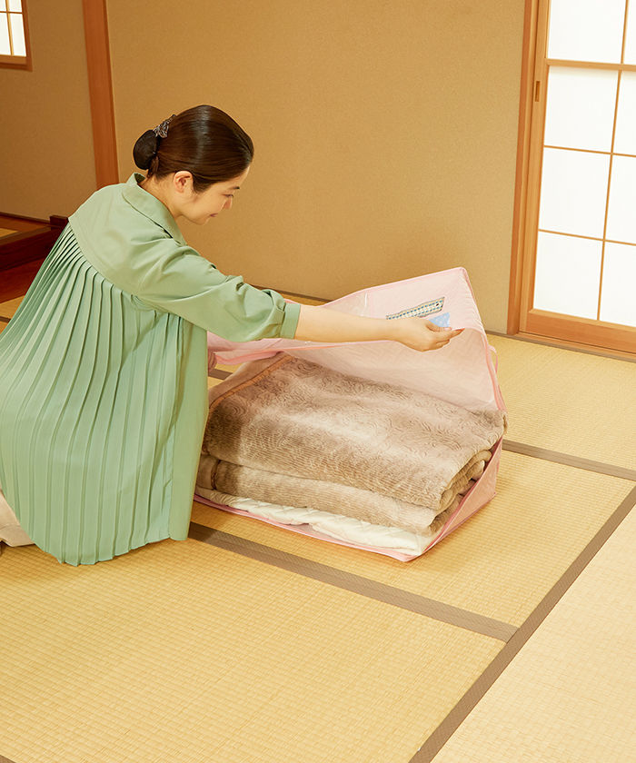 防ダニ・抗菌防臭／衣類や寝具が入る収納袋　活用イメージ