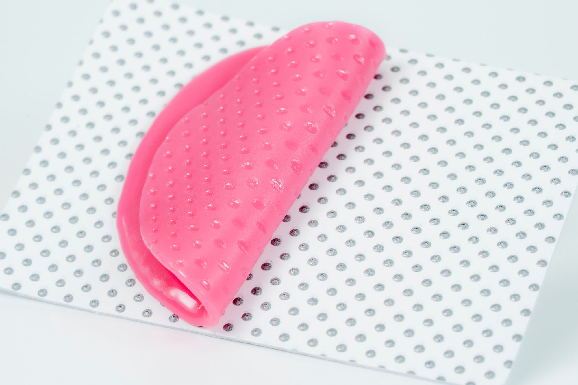 KURAIN™ Delicate designs and complex shapes can be precisely reproduced.