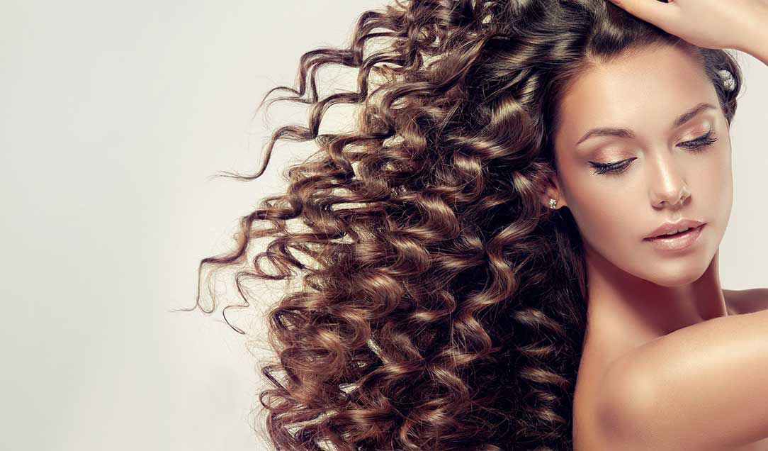 From skin care and face masks to shampoo, conditioners and shower gels: alongside emollients and moisturizers, many toiletries and cosmetic products need active ingredients that enhance the stability of formulations.