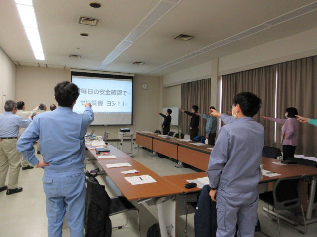 写真　安全衛生協議会 輸送 作業分科会（於 新潟事業所）