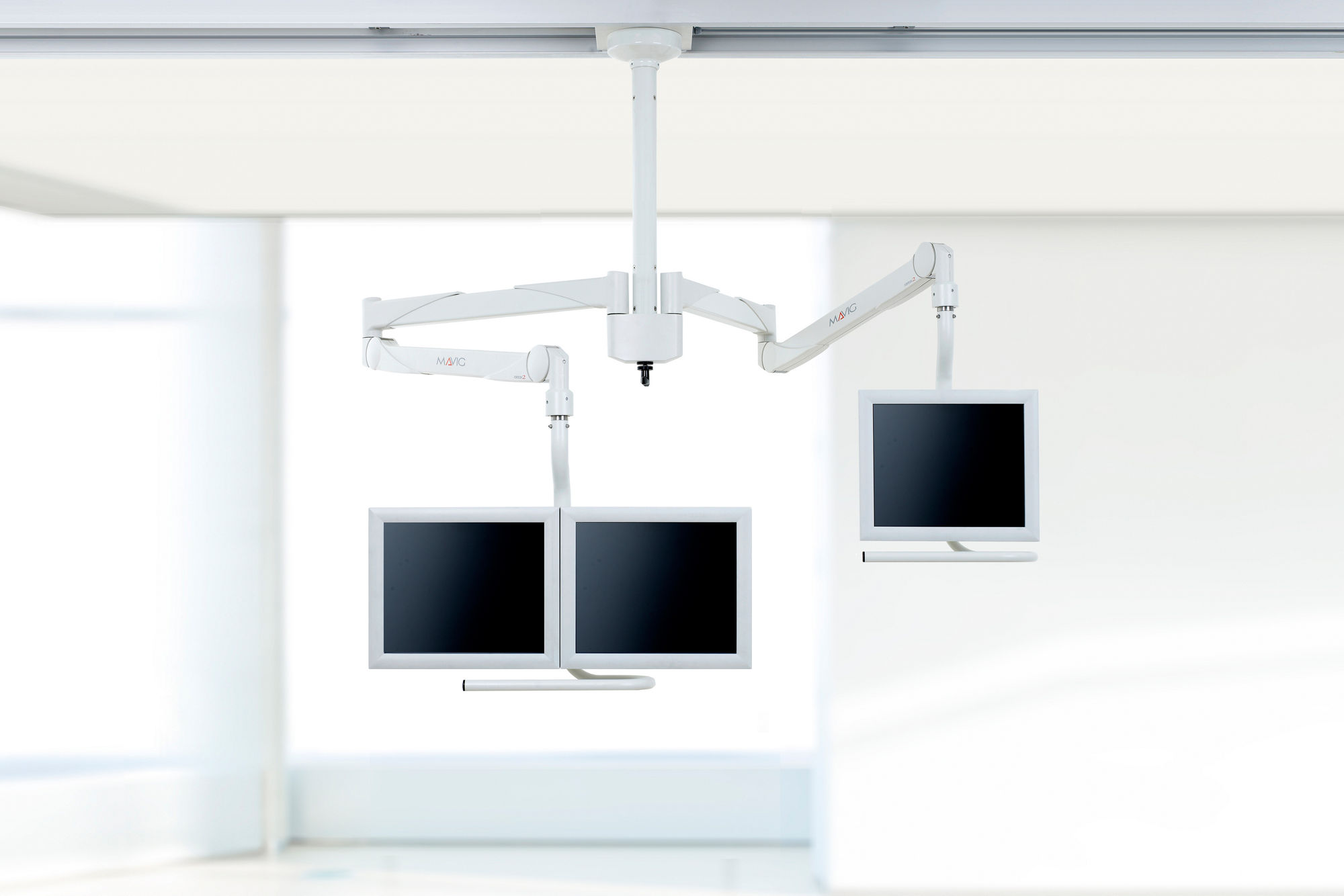 Can be combined with monitor holder.