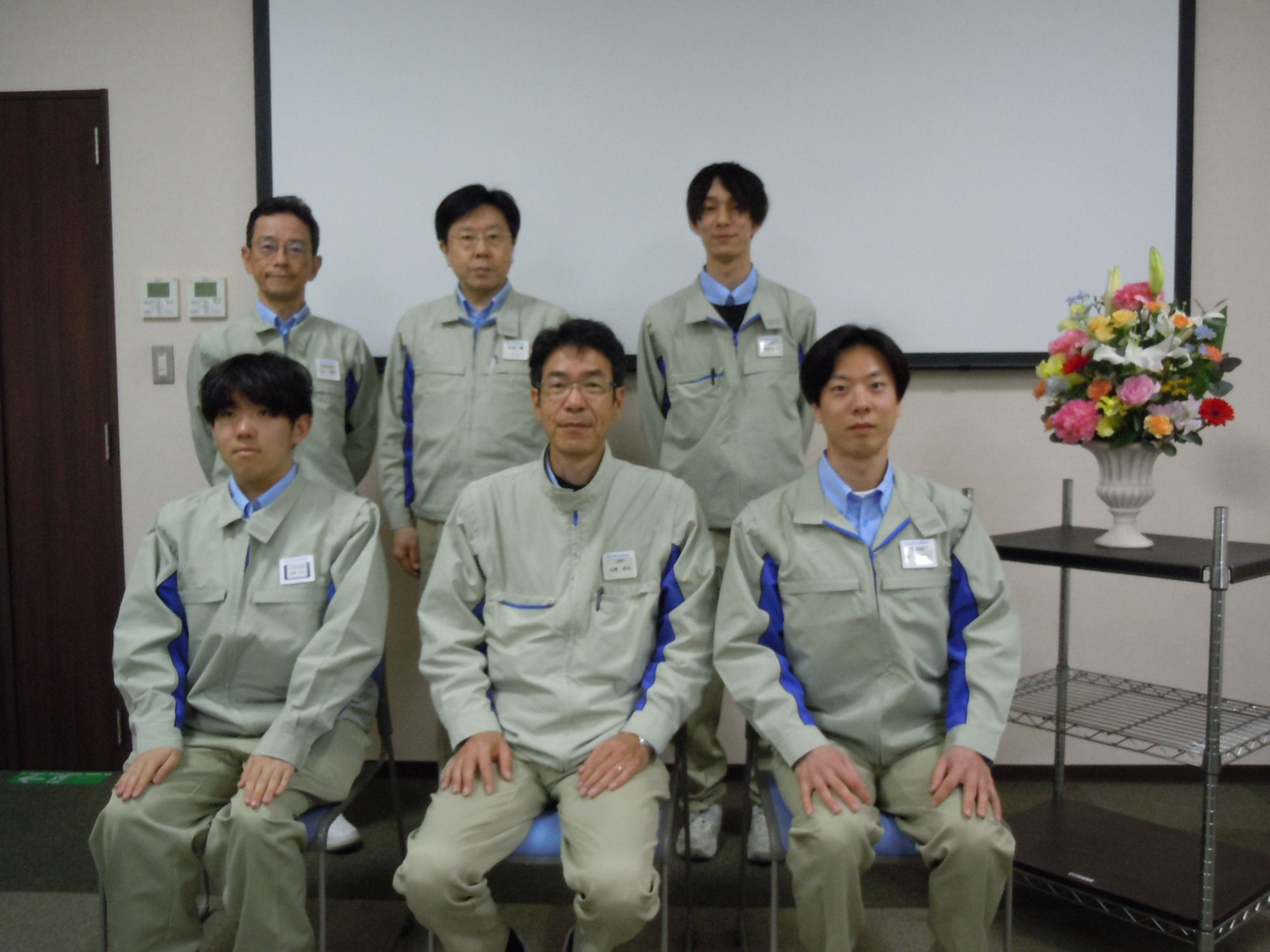 入社式　集合写真