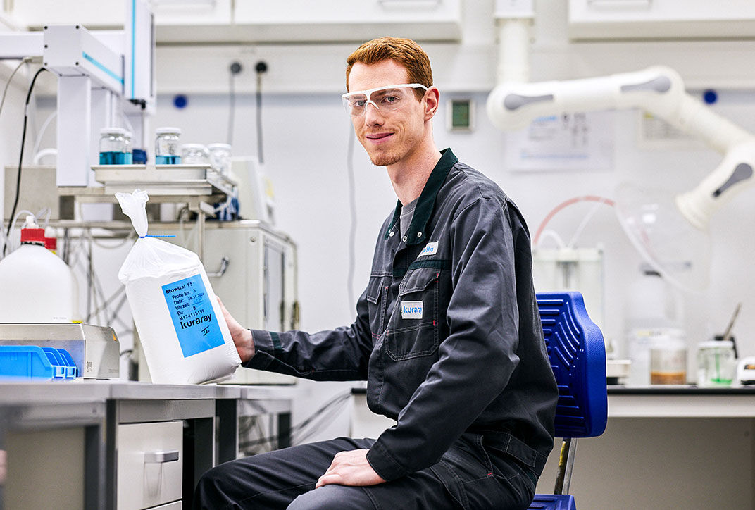 An employee works in the lab.