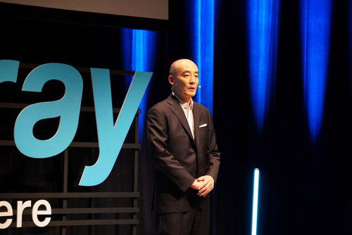 Kuraray President: Hitoshi Kawahara
