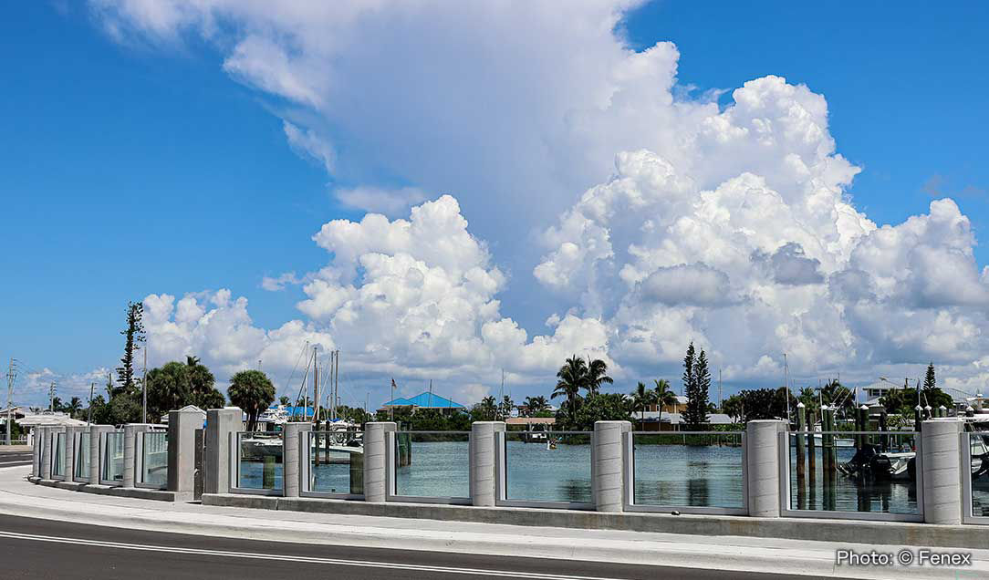 SentryGlas® for flood protection by the Sea 
