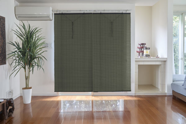 Heat‑shielding roll-up sun shade (Sudare) Use Image; Pine-needle green